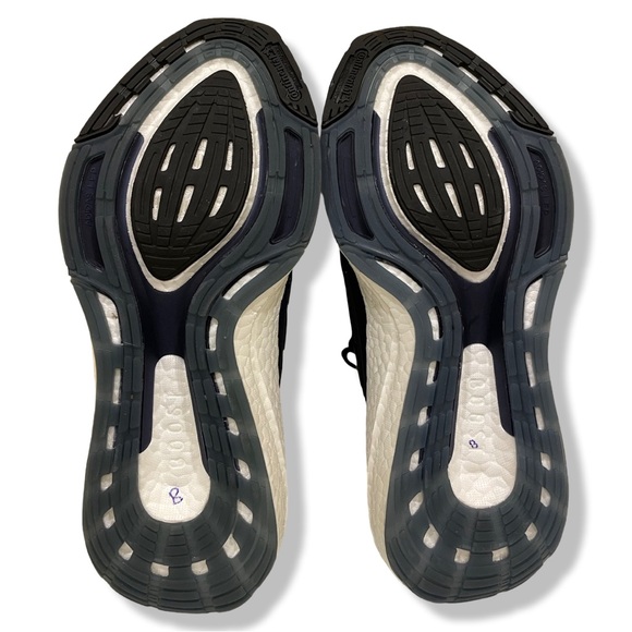 Adidas Ultraboost 22 - Picture 7 of 8